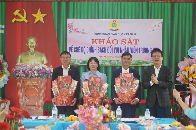 (LĐ) Công đoàn Giáo dục Việt Nam: Thấu hiểu và chia sẻ với nhân viên trường học