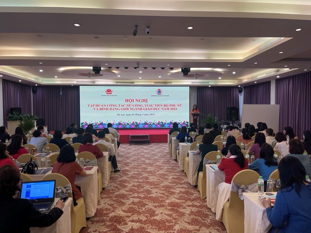 Công đoàn Giáo dục Việt Nam tổ chức hội nghị tập huấn  công tác nữ công, vì sự tiến bộ phụ nữ và bình đẳng giới năm 2024